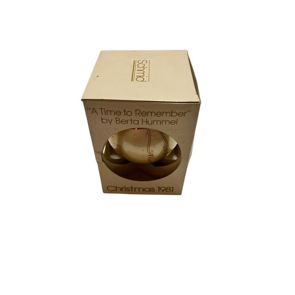 Berta Hummel 1981 Christmas Ornament "A Time To Remember" Eighth Limited Edition - Picture 10 of 14